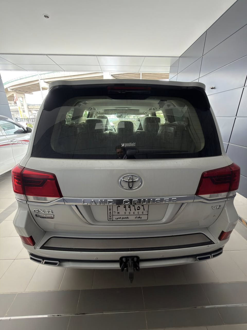 لاند كروزر GXR 2021 سيارة كلش نظيفة اخت الزيرو ومغلفه بي بي اف ماشية ٤٨ الف وسعرها كلش حلو 
للحجز والاستفسار 
***********
