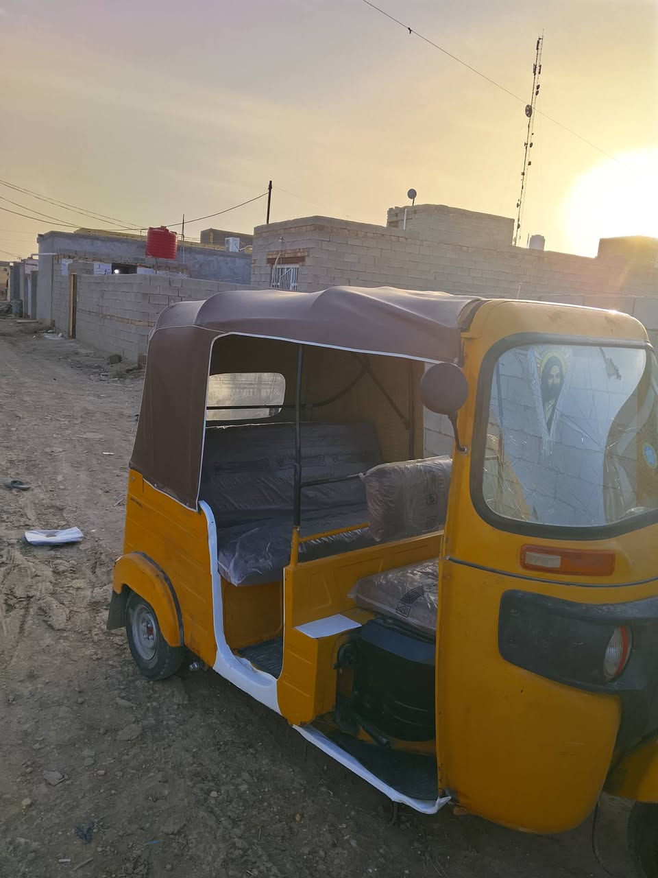 السلام عليكم تكتك للبيع موديل 12/30-2019 رقم ذيقار  رقم الهاتف *********** مكاني ناصريه قضاء الدوايه
