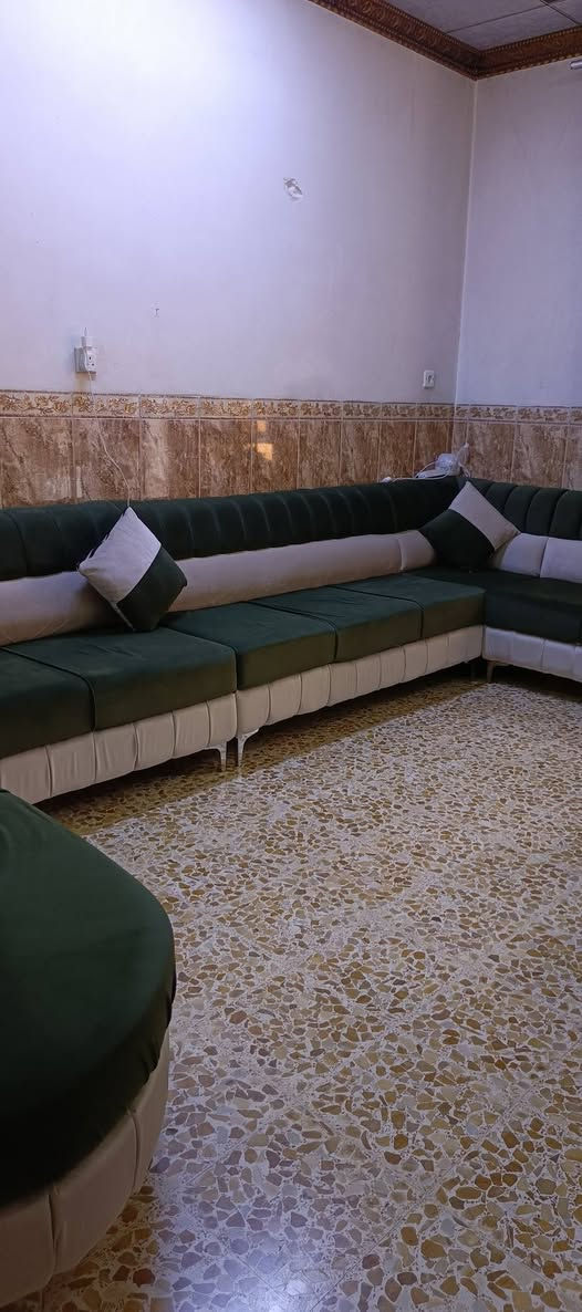 ديوان شغل خشم موصلي
طول الديوان 8 امتار السعر 600 وبيه مجال


**إذا كنت صاحب هذا الإعلان وتريد حذفه لأي سبب، رجاءا أرسل رسالة إلى الدعم الفني**
