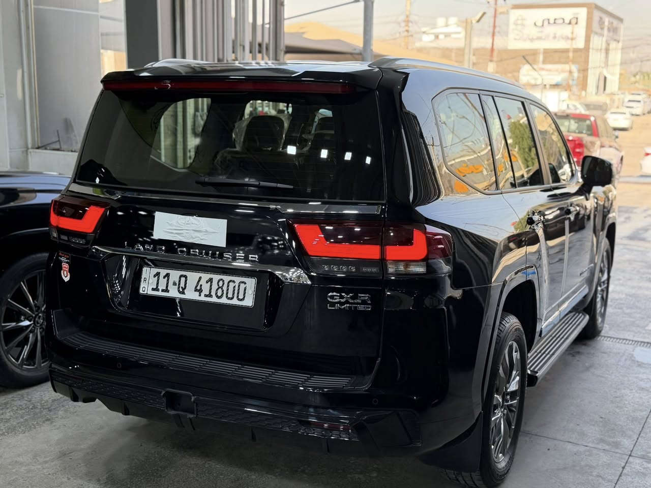 السلام عليكم 
لاندكروز 2024 GXRلمتدد داخل احمر
مكينة 4000 تنفس طبيعي 
السياره ماشية 4 الاف كيلو متر 
فول مواصفات 4 كامرات
مكفولة كفالة عامة 
رقمها مرتب حلو 
سعرها:71.500 الف دولار وبيها مجال 
للاستفسار:
***********
***********
مكانها معارض النهصة شركة اللامي
