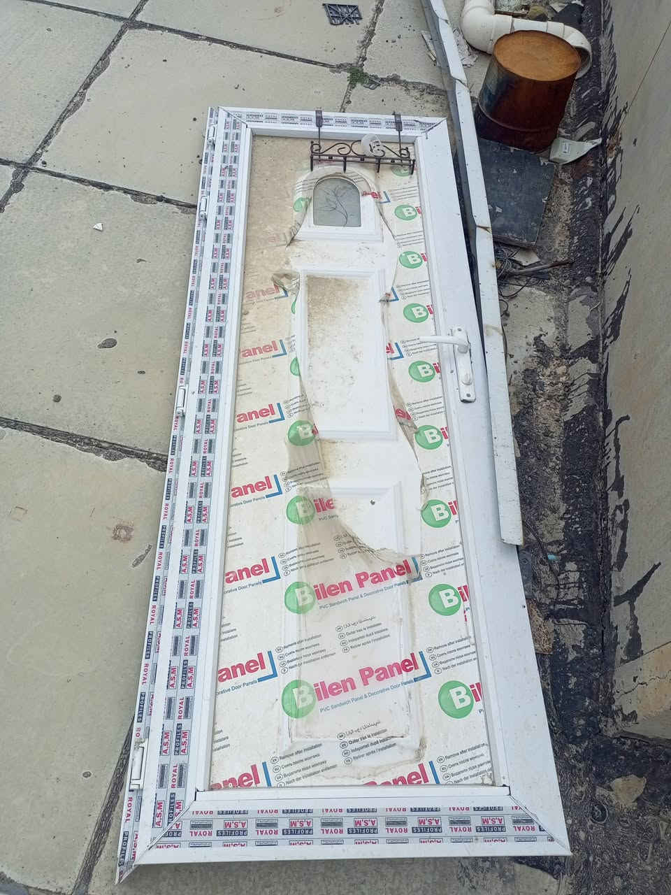 4 شبابيك
و 4 بيبان 
قويات وتركي اصلي 
للبيع


**إذا كنت صاحب هذا الإعلان وتريد حذفه لأي سبب، رجاءا أرسل رسالة إلى الدعم الفني**