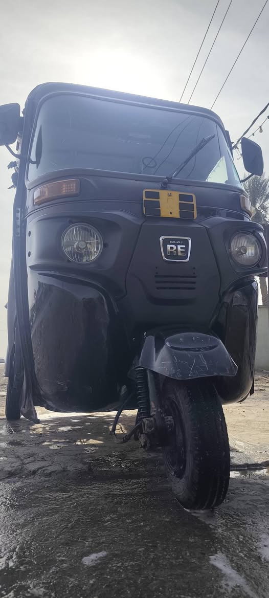 سلام عليكم تكتك موديل 21سنويه واسط ثاني يوم احولك تصال***********
