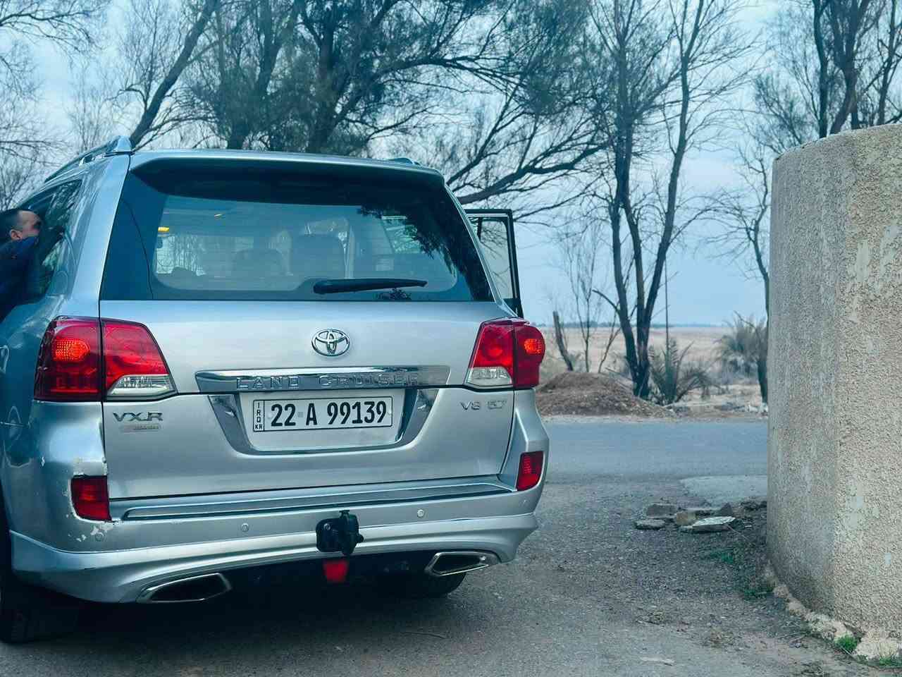 جكساره ٢٠١٣
محرك ٨ سلندر (٥٧٠٠) مواصفات لكزز فول 
فتحة اكشانة كهرباء تدفئة تبريد بالكشانة 
مري قلاب+كهرباء 
جلد اسود مواصفات الVXRمعروفة 
ضرر جامرلغ وباب وبنيد ايمن
السعر ٣١٠
رقمي ***********
مكاني ديالى /الخالص
