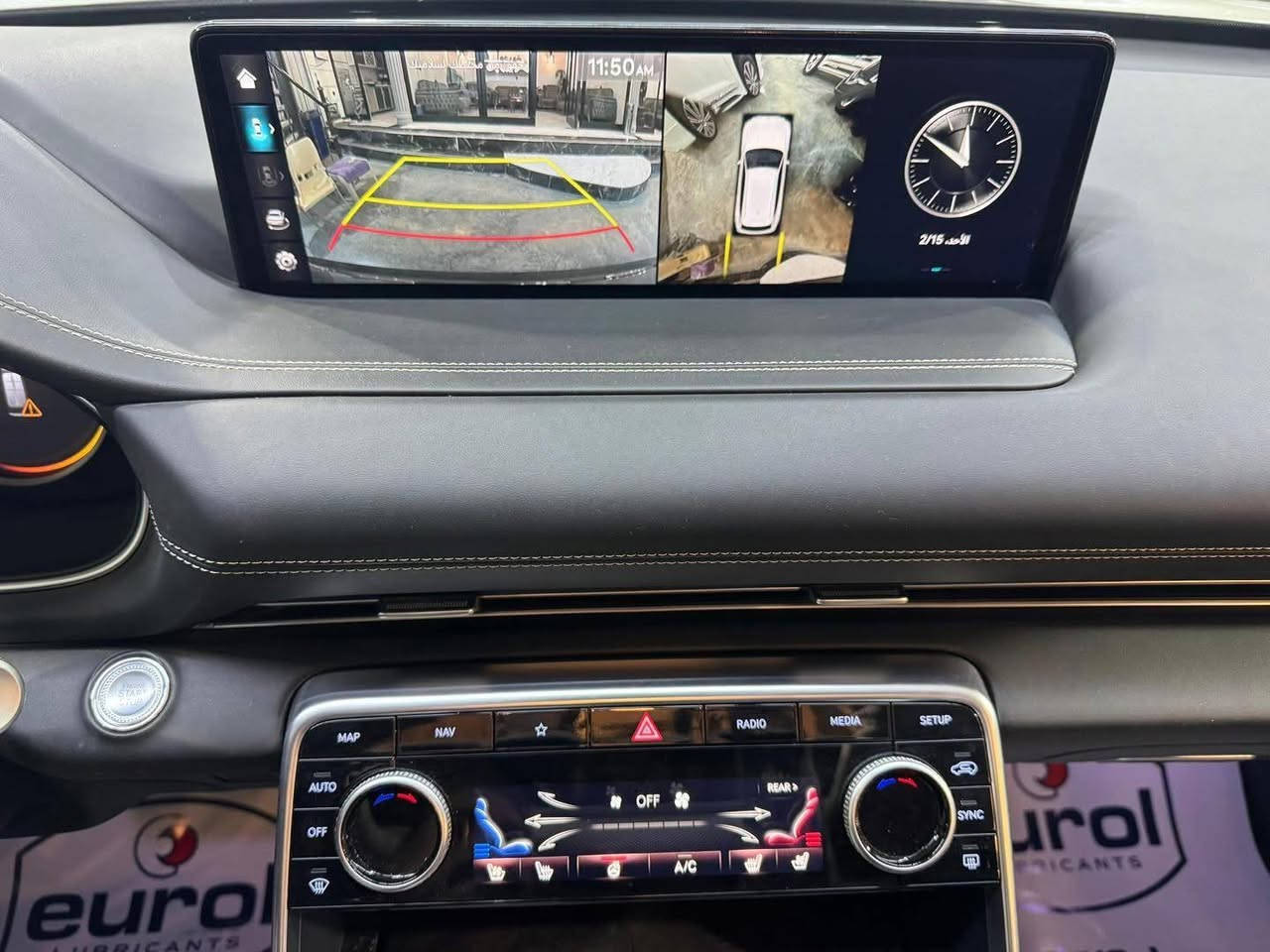 تفاصيل السيارة

السلام عليكم 
 

للبيع Genesis GV 80 

السياره حادثها موضح بالصور بدون ايرباكات بدون دواخل بدون لغوده بدون شواصي 

و الجاملغ المضروب موجود و مصلح بدون صبغ 

تبدل الجاملغ اصلي وكاله نفس اللون

تحديث بجم 2026 دعاميه مطابق

السيارة ماشية 20.000 مايل

*** تريدها ويه الرقم او بدون مو مشكله

السيارة بصمة 8 دكم

كاميرات محيطية °360

مقاعد جلد كهربائية 

 مع تبريد، تسخين، + وضعية الطيارة

السيارة تتحرك للأمام والخلف بالريموت بالكامل

شحن لاسلكي

محرك 2.500 تون تيربو

ماوس خاص للتحكم بالشاشة

5 أنظمة قيادة متعددة

LED + إنارة داخلية متغيرة الألوان

صندوق كهرباء + منافذ كهرباء متعددة

برمجة كاملة مع تعريب الشاشة

هوك خلفي

نظام ترحيب عند فتح السيارة

كير ماوس

Quantum Logic + سماعة Lexicon 15 نظام صوتي

السلامة والمساعدة:

• وسائد هوائية

رادار توقف ذاتي عند الرجوع

• مساعد تتبع المسار، النقطة العمياء، تفادي الاصطدام الأمامي والخلفي

• مساعد صعود التلال, تثبيت سرعة ذكي، كاميرا محيطة

السعر 390

الاستفسار اكثر ***********
