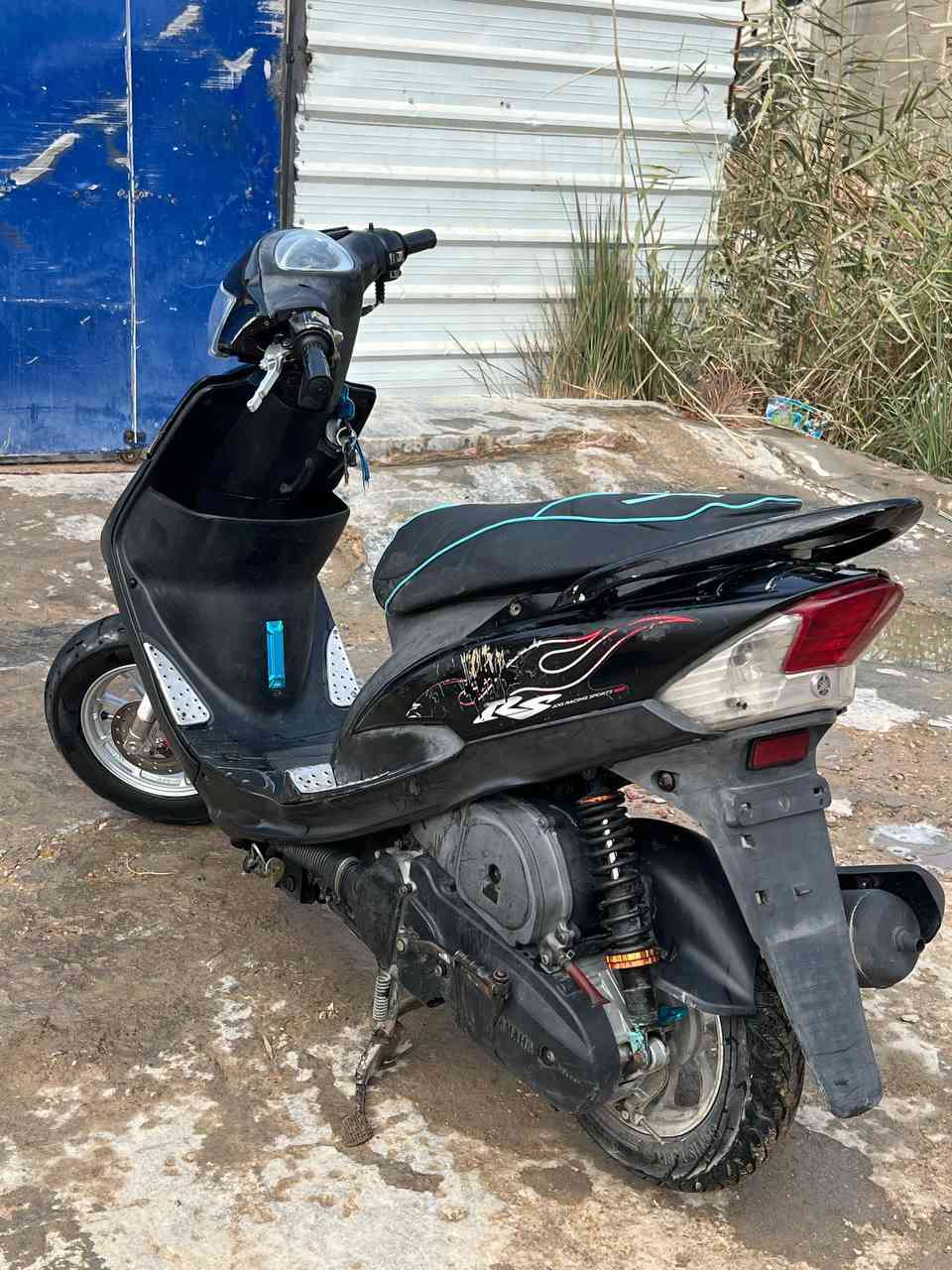 سلام عليكم دراجة للبيع كاملة مكملة كلة بلادي شغالة سلف هندر السعر 675وبية مجال العنوان بغداد الزعفرانية ***********
