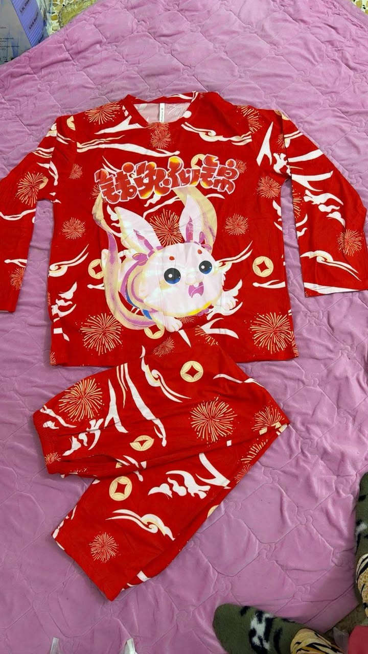 تراكات نسائيه نوعيه كوريه يخبلن باللبس وخامه تجنن  سعر التراك 8 الف اللي ياخذ قطع اهواي اله خصم موجود قياسات خاصه ايضاً بيهم كلهم الحجز واتساب *********** يوجد توصيل كل محافظات العراق
