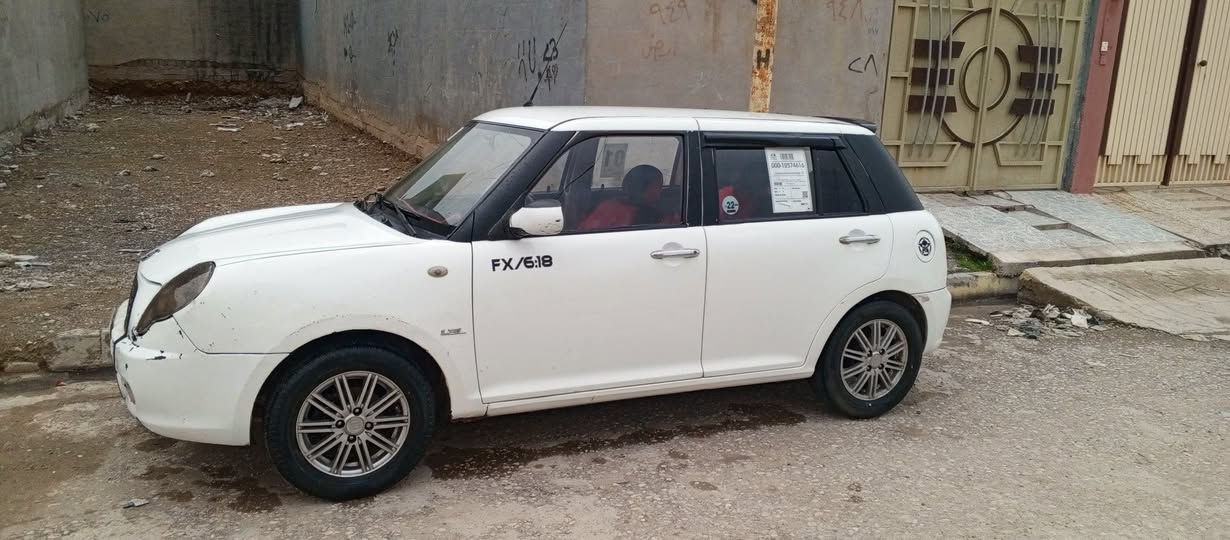 ليڤان  مستر بين رقم نينوى الماني شرط التحويل موديل 2013 تبريد شغال كوبون بانزين مكينه وكير شرط  بدون ضرر بيها بخ نص جاملغ الامامي جهت النفر بدون معجون سياره جاهزه مال جناي السعر 48 وبيها مجال رقم الهاتف ***********
