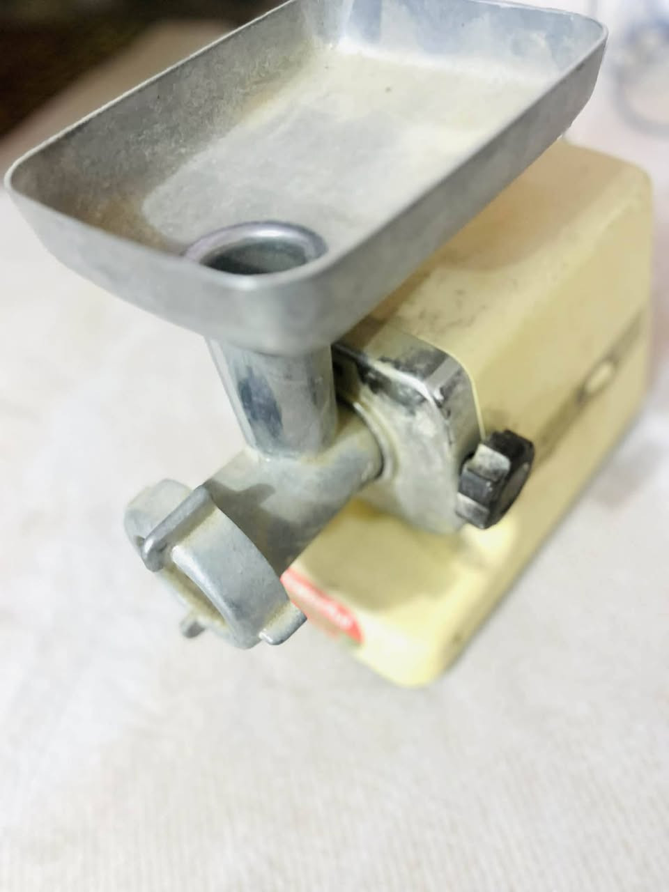 ناشنال اليابانيةياباني الأصلي الستيل الثقيل مثرامه للبيع 125 وبيها مجال


**إذا كنت صاحب هذا الإعلان وتريد حذفه لأي سبب، رجاءا أرسل رسالة إلى الدعم الفني**