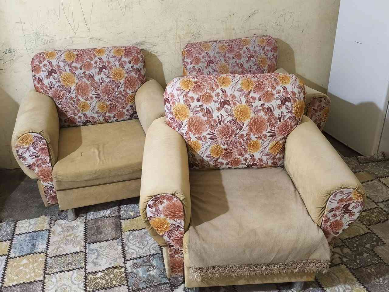 قنفات للبيع السعر 20 وبيهن مجال نضيفات ***********
