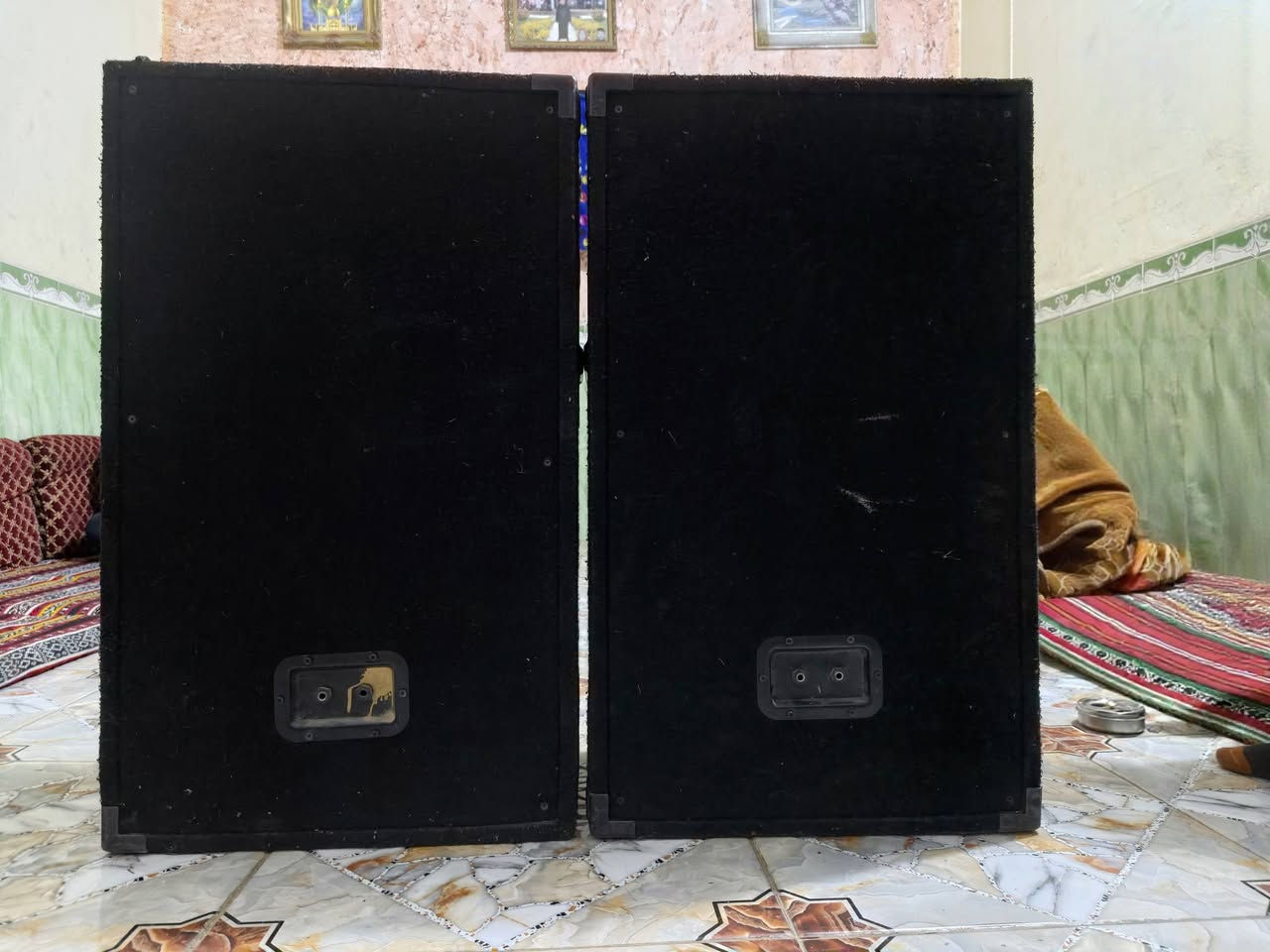 السلام عليكم خدام
سماعات ميتاربو عدد 6 
سعر خاص متواجد اتصال او واتساب
‏‪***********‬‏
‏‪***********
مكان ناصريه شطره

