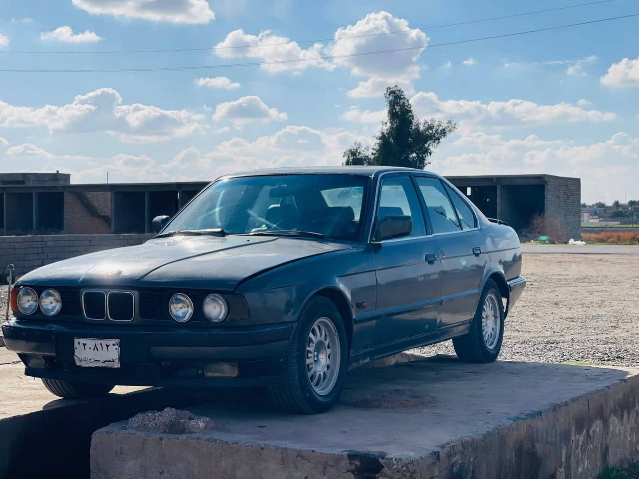 اسلام عليكم بي ام 535كير عادي محرك بل شرط فول كهرب كشانه جلد فتحه طخم تواير جديد سياره جاهزه بيع مراوس سعره 40بيه مجال ***********
