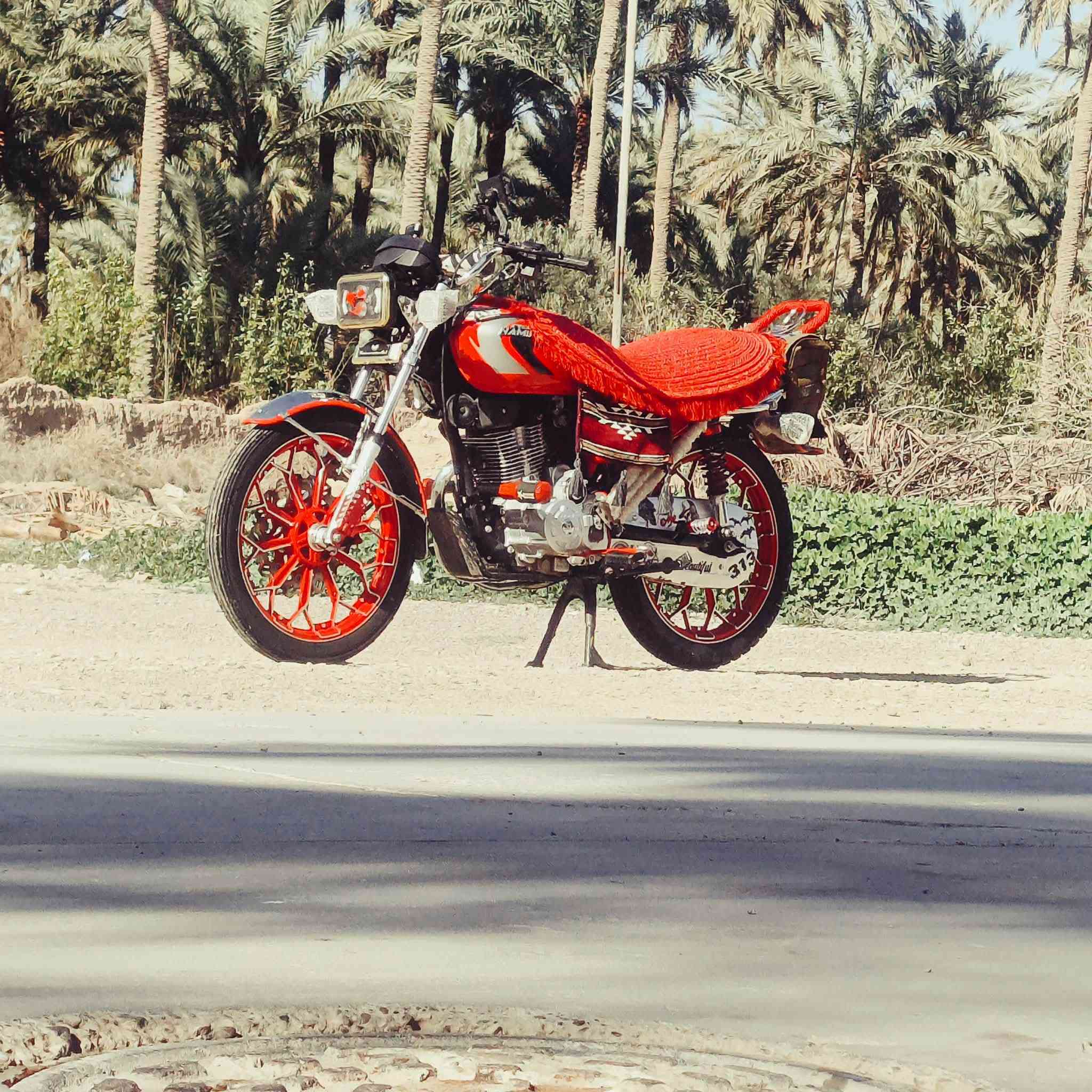 سلام عليكم ماطور نامي برو
موديل 24 اوراقها كامله مابيها عيب 

السعر 725 وبي مجال
***********
