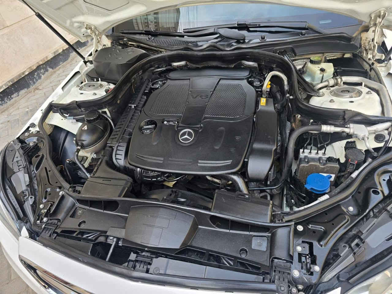🚗✨ مارسيدس E350 موديل 2016  

⚙️ محرك قوي – ماشيه 110 ألف كم  
⚠️ حادث بسيط خلف السايق (موضح بالصور)  
🔢 رقم مميز بغداد  

📞 للتواصل: ***********  

💵 السعر: 197 وبـ يمجال  

#مارسيدس_E350_2016 #مارسيدس #سيارات_للبيع
