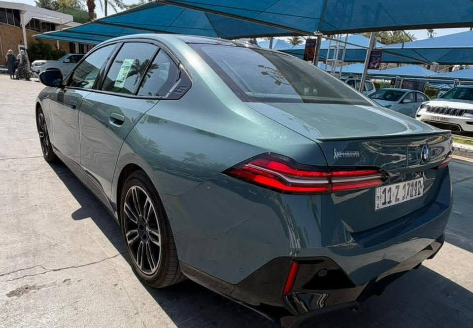 بي ام دبليو BMW 520i 2025 – وكالة العروش
أناقة ألمانية بلون مميز وإطلالة فخمة
الممشى: 2,200 كم فقط
وكالة العروش
رقم بغداد
بحالة الوكالة
المميزات:

🟪 السعر  :: الطلب في التعليقات ويوصلك مباشرة ✍️ 📩

قيادة ناعمة ومريحة
أداء راقٍ
تصميم فاخر
هيبة BMW المعروفة
سيارة نظيفة جداً وجاهزة

رقم صاحب سيارة
***********
