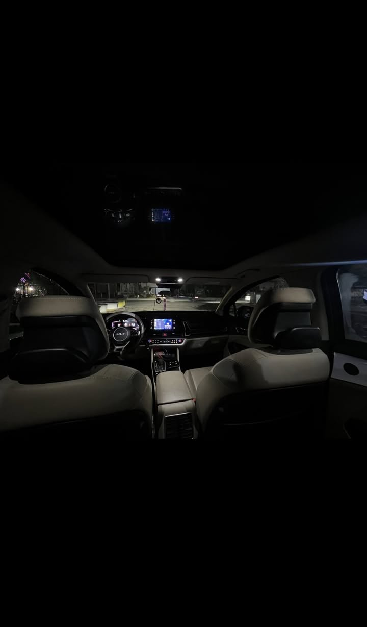 سبورتج خليجي 2024
ماشية 26  ألف   لون زيتوني داخل بيجي 
جلد  مكفولة رقم أربيل بأسمي 
تحويل مباشر مواصفات فول 1/1 
مواصفات . 
بانوراما 
تبريد / تدفئة كشنات 
شاحن لاسلكي 
بصمة 
صندوق كهرباء 
داخل اسود 
أنظمة قيادة عدد 4 
شاشات دجتل 
منافذ شحن Type-C + بلكشنات
تدفئة ستيرن  
مثبت سرعة . تحديد مسار . مانع انحدار 
ويل كب حجم 19 عدد 5 
حساسات امامية وخلفية 
رادار جانبي وخلفي ونقطة عمياء 
حساس امطار 
كامرة خلفية دوارة مع زر كامرة تشتغل مع المشي 
وباقي المواصفات معروفة 
محرك سيارة 2000 دوش 
السعر 235 وبيه مجال بسيط 
مكاني بغداد الاعلام حي الشباب
***********
