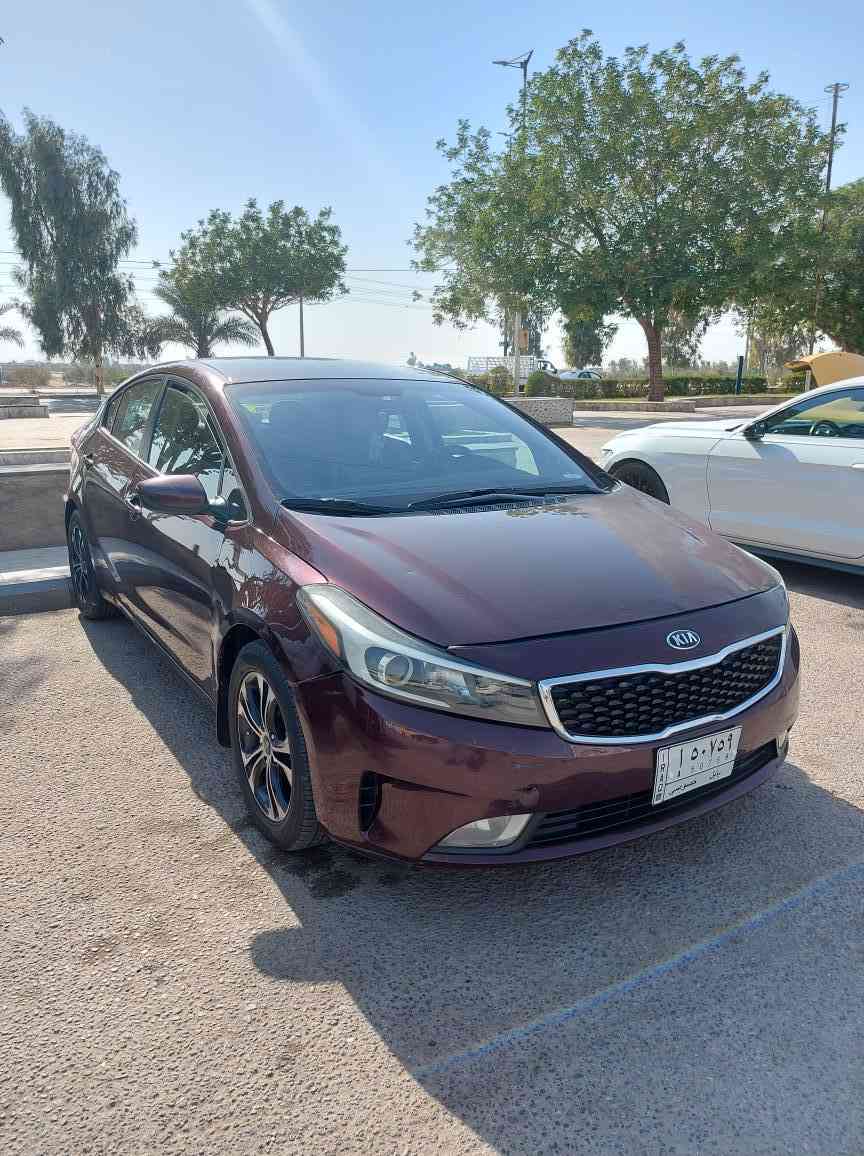 السلام عليكم كيا فورتي للبيع او مراوس حسب القناعه موديل ١٨ مكينه الفين دوش حادث جاملغ السايق وربع البنيد وقبق الجنطه مبدل سياره نضيفه استخدام شخصي مسويلهه ادامه كامله  ماشيه ١١٤ ميل تحكمات ستيرن جهتين كامره بلاديه السعر ١٢٩ وبيه مجال مكاني نجف للاستفسار *********** صور الحادث موجوده النجف, العراق
