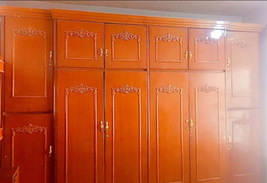 السلام عليكم اخوان توجد غرفه خشاب صاج عراقي 650 وبيه مجال ***********
