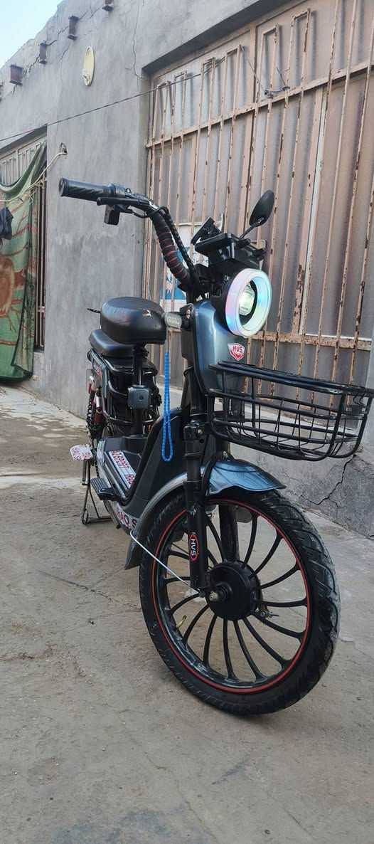 دراجه شحن للبيع
عدد باتريات _  5
لشاير كل شغال دراجه جلوه نضيفه للبيع 
325 وبيه مجال 
***********
