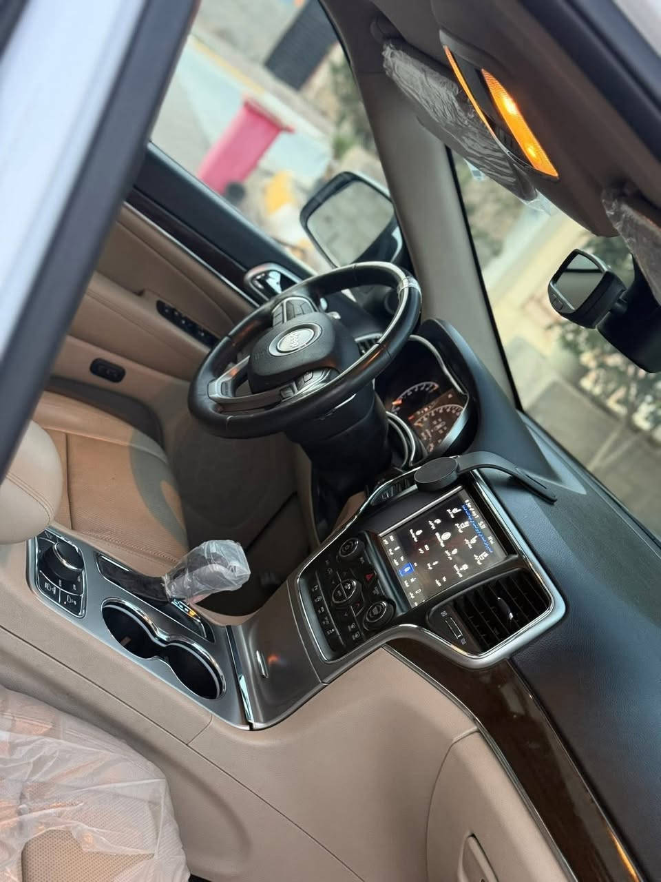 جيب لمتدد بلاص 
2018
فول للاخير 
ماشية ١٦٠ الف 
سعرهة ٢٤٥$ 
كون وياك صريح السيارة من اخلي على d بي دبة خفيفة وعتة من ترجع نمرة من ال4ال3 
بالجهاز يطلع الكير ما بي مشكلة ما اعرف انت تحير بيهة اني موكعلك من سعرهة 15 ورقة عن السوك 
مكاني بابل 
***********
