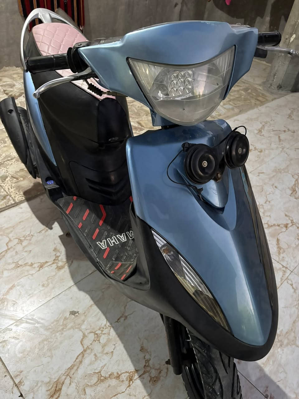 السلام عليكم دراجة ماكس عدلة للبيع شغالة نگرة مكفولة مامفتوحة كابريتة وكلچات جديدة الكهربائيات كلها شغالة السعر ٧٠٠ الف وبيها مجال بسيط حگ الجية 
كربلاء عون 
***********
