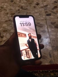 آيفون XR • ١٢٨ • ظهر مكسور