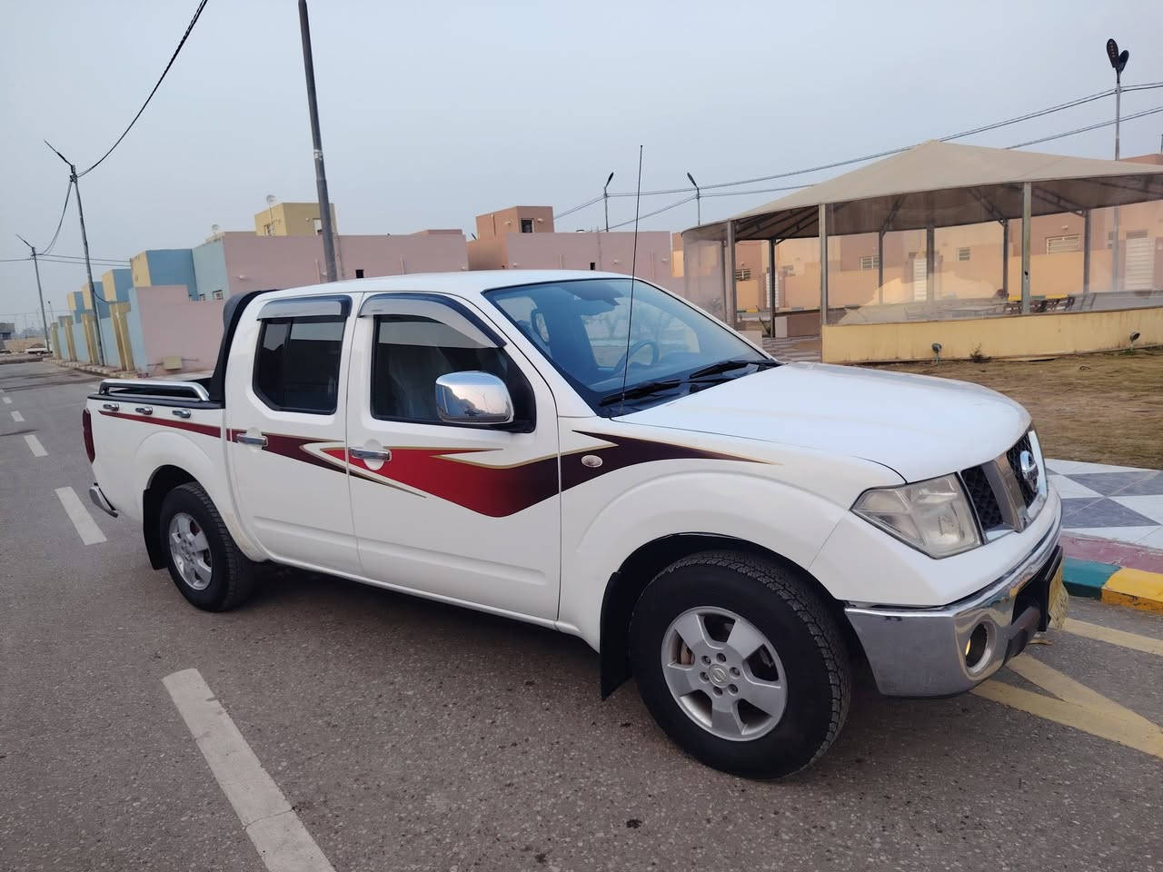 نيفارا 2011 LE فول مواصفات كير اوتوماتيك
سياره جديده كلش
محرك وكير مكفولات خير من الله
تخم تاير جديد حداديه جديده
بيها ملاحضات بسيطه
العنوان بابل الشوملي
السعر 105$  وبيها مجال استفسار
***********
