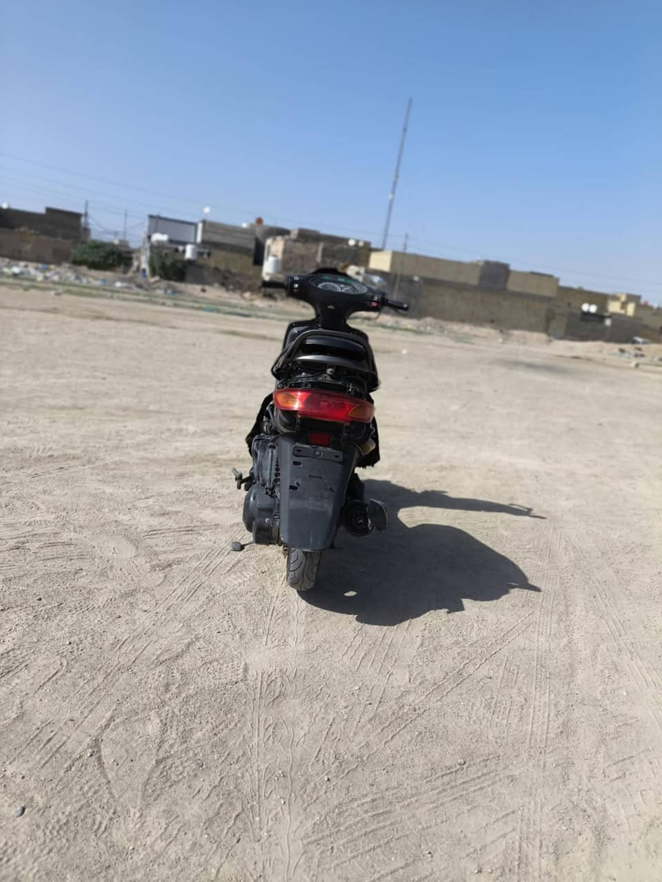 سلام عليكم دراجه فراشه فحل للبيع دراجه نضيفه شوفت عينك ماعايزه برغي سعر 400 وبيه مجال للطيبين مكان نجف شارع المطار مقابيل بانزين خانه مال ريبال الستفسار عل رقم *********** ماتواجد عل فيس
