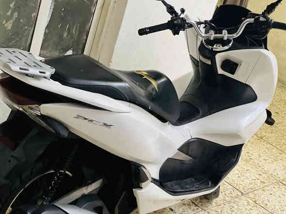 سلام عليكم 🪬

دراجه BCX للبيع 🔥

دراجه ياباني jf بصمه☑️

مكينه مكفوله دراجه مال رمبه منزلهه بيدي
بانزين محسن⛽️✅
دهن موتل الاصلي ✅

سعر الدراجه 💵15 ونص هـ ‭0771 739 4875‬

ملاحضه: ‼️لتشاطر وياي جيب فيتر وتعال ابيع باب البيت 🏡
