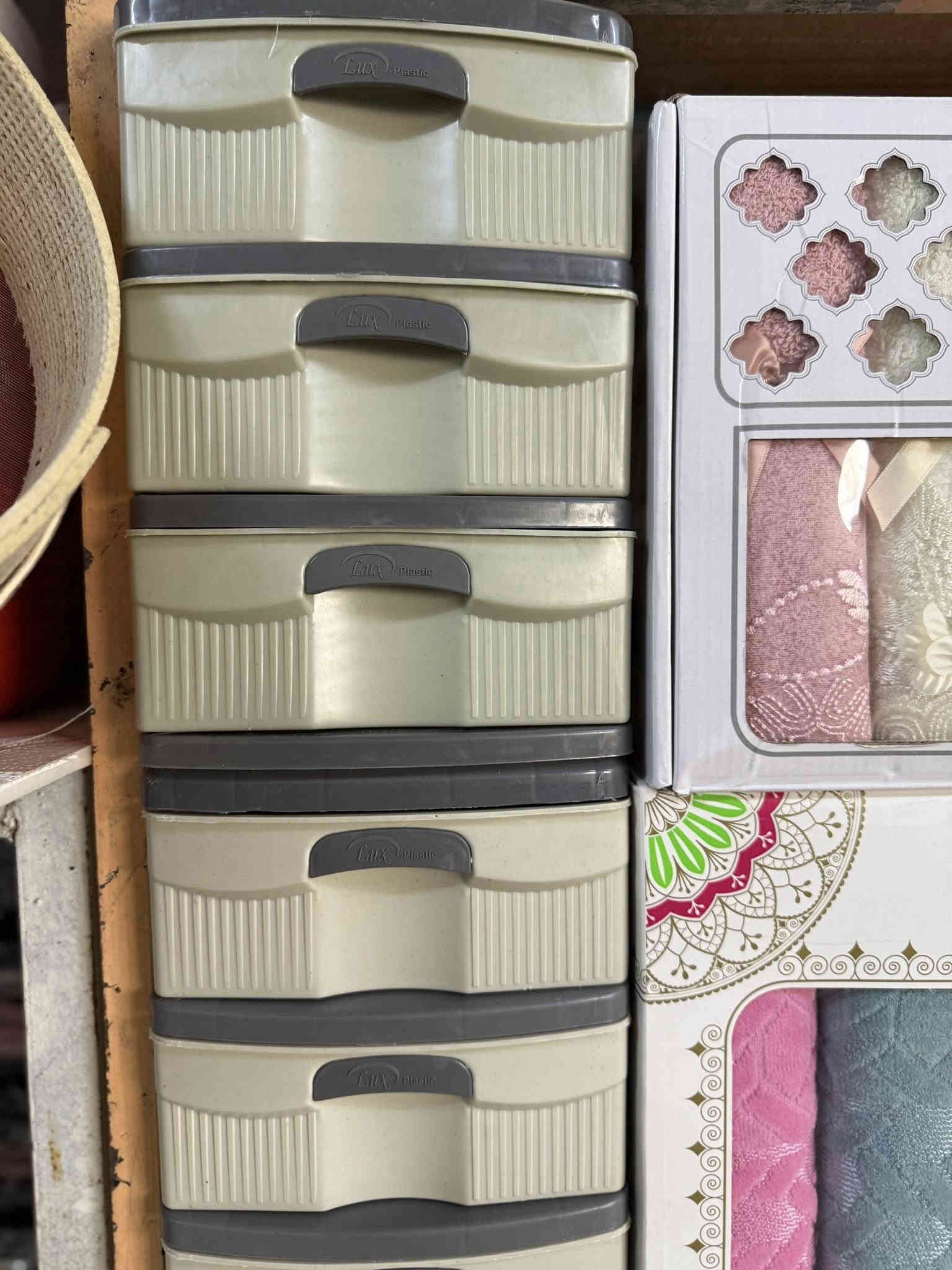 اللهم صلي وسلم وبارك على سيدنا محمد
السلام عليكم ورحمة الله وبركاته 
،  إلى زباءننا الكِرام، كل مايحتاجو المنزل متوفر 
*مكان المحل ناحيت الشوره بظهر انفوس  قرب صيدلية محمد الخلف🏥
📞***********
