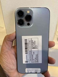 للبيع ١٣ برو ماكس 512 بطاريات 84  85 بلادي سعر 750 الف وبيهن مجال قليل...