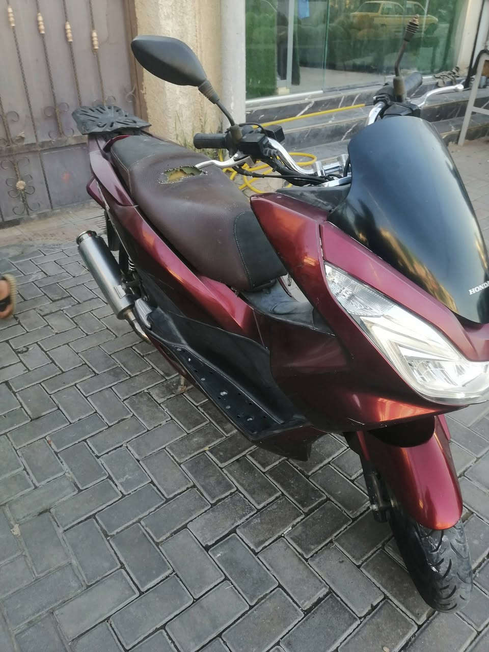 السلام عليكم
الدراجه للبيع نوع pcxالجيل الثاني.. 150cc..
ماشيه 57 الف كيلو متر.. صالنصه رياضي الدراجه خير من الله
السعر 14ورقه وبيها مجال للشراي
للتواصل ع الرقم ***********
