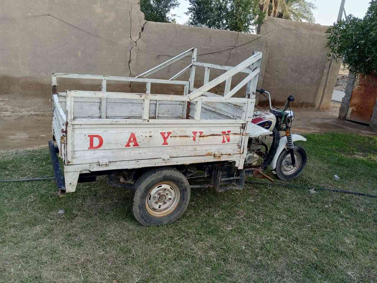 السلام عليكم ستوته للبيع ادوات 2016تواير جدد بدي نضيف ما بيه خياس مكينه جديدة كير بوكس جديد شاصي مكفول السعر 650وبيه مجال بسيط المكان الغراف قرب الأمام الحمزه للستفسار ***********
