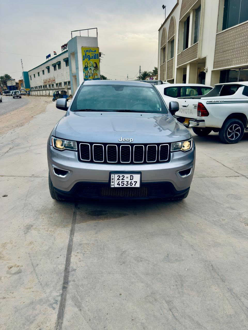 جيب 2018 أمريكي الضرر قطعتين جاملغ خلفي والباب صبغ فقط 
تخم تاير جديد 
گير حداديه مكينه كله جديد ماشيه 50) السعر 218 بيها مجال بسيط
***********
