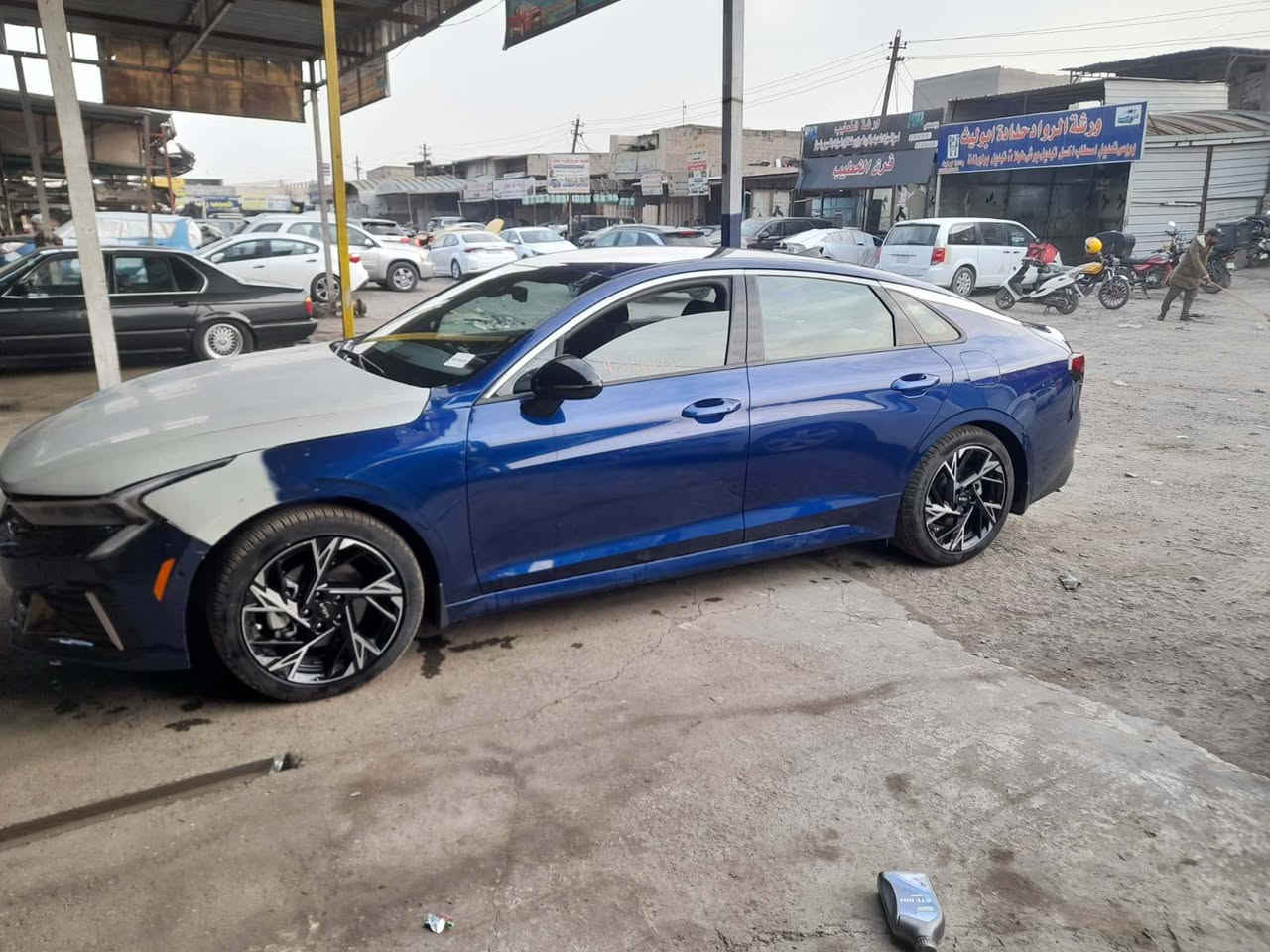 السلام عليكم 
للبيع K5 موديل 2025 GTLINE لون ازرق جويتي

بصمه
بصمه ابواب وصندوك
مثبت سرعه
نضام ABS
مانع انزلاق
حساسات امامي خلفي 
حساس اطارات 
بك لايت لد
شاشه كبيره لمس
كامره دواره
كشافات اماميه 
شاشه عطال 
 تشغيل عن بعد 
ردار جانبيه 
مراقبه نقطه العمياء 
ردار الخطوط البيضاء
الايت ثلاث عدسات +ليد 
نضام قياده خمس وضعيات 
بلوتوث +usb+auX
فول تحكم ستيرن 
كير اوتو +عادي 
نوتو بريك 
الخريطه 📍
صندوق كهربائي
 زنون + ليد 
نوتو هولد
‏AUTOHOLD
تصميم خارجي رياضي
مصابيح الخلفيه LED
مصابيح ضباب LED
محرك 2500
السعر ١٩٠ وبيه مجال 
الاستفسار ***********
