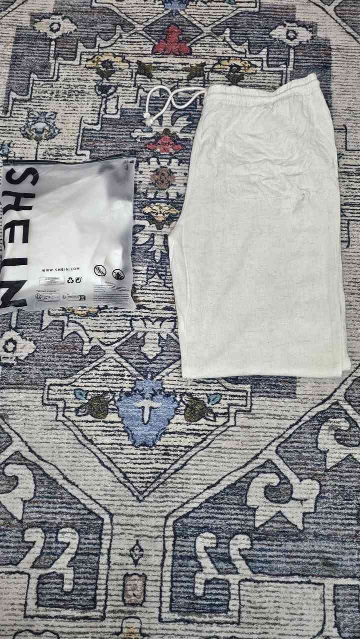 ملابس بجايم قمصان وتشيرتات،كلشي متوفر جديد القطعه على خمسه
الفحص امام المندوب اذا مو نفسه المطلوب مرجوع 
توصيل كل محافظات العراق خمسه 
وكل مناطق خمسه 
اخذ سكرين للقطعه ويجيك الرد


**إذا كنت صاحب هذا الإعلان وتريد حذفه لأي سبب، رجاءا أرسل رسالة إلى الدعم الفني**