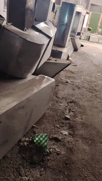 07733912937 البيع متر ٣٥