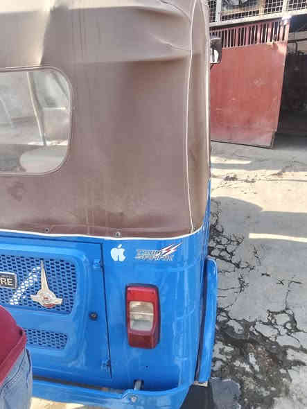 سلام عليكم تكتك البيع موديل 23 مضلع تكتك خير من الله مكفوله من دوس بلادياات بيها ضربه بس بل صفحه مرجعه على حار/ مكاني بغداد الشعب السعر 9 ملاين بيها مجال ***********
