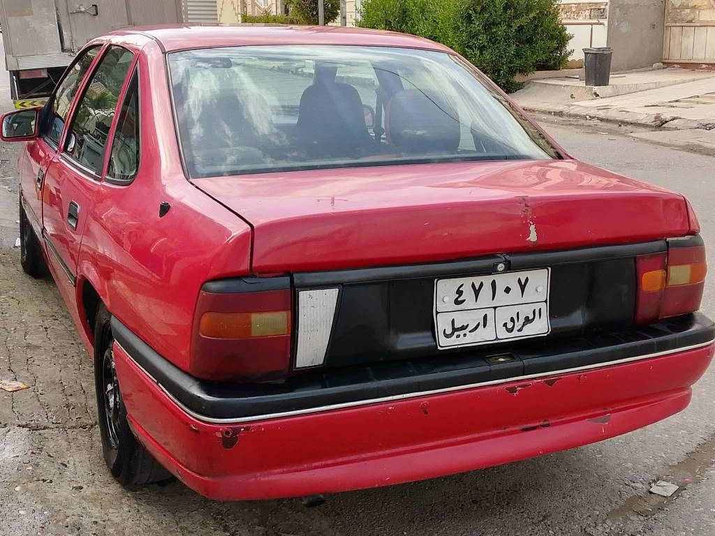 سلام علیکم 
***********
***********
ئۆپڵەکی خاوێنم لۆ دانان ئەوجارە مۆدێل ١٩٩١ سۆر بەس لۆ جوانی سبوغە زۆر زۆر ڕێک و خاوێنە سەیارەکە ماشااللە دەوێ گێر تۆماتیک مەکینە ١٨یە سعریش داوای ٣٢ وەرەقەی دەکەم ٩وەرەقە غرامەی لەسەرە دوای معامەلە وەردەگریەوە شاحێب سەنەوی بزرە ئەوها بە ئەوەلیات دەفرۆشم ڕێزتان هەیە ئەگە مشتەری نی بێزاریشمان مەکە تکایە أربيل, العراق
