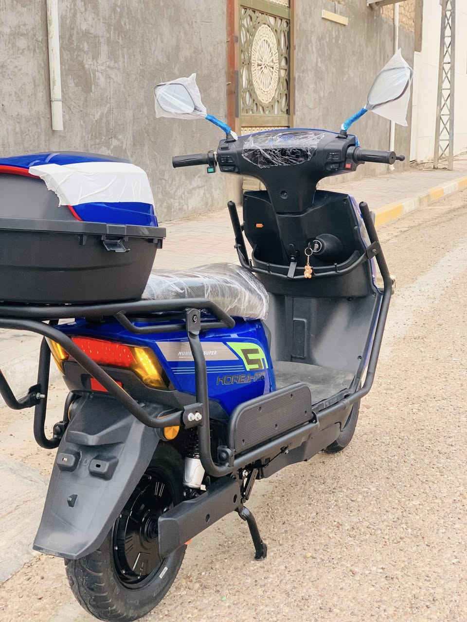 سلام عليكم ماطور شحن للبيع نوع سكنس شبح 👻 من شركة ((KORAE-MR))مستخدم شي قليل جدااا 6بطاريات على الفحص شرط الفحص تفحص يلة تأخذ فول مواصفات كهربائيات كلها شغالة لون ازرق 💙مميز جدا شخط مابي شرط أربع 4️⃣ سرع تايرات جدد بي نظام أمان وبي نظام يرجع بك جنطة إضافية الماطور جديد السعر 550وبي مجال قليل جدا للشراي وللطيبين المكان الأنبار الرمادي الرقم للتواصل ***********
