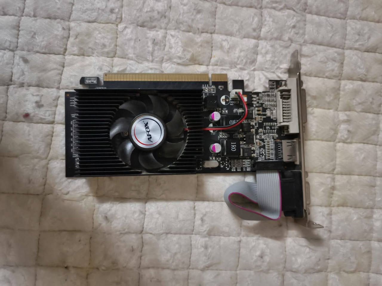 قطع غيار
الهاردات: فحم كل هارد بي مشكله خاص ومنهن هارد تيرا شغال بس هيلثه 25 والباقي بيهن مشاكل متعدده السعر شلعه (15) مفرد (3) 

المعالجات: شغالات السعر شلعه (10) مفرد (5)

كارت شاشه: شغال السعر (5) 

الجوستك: شغال بحاله معقوله السعر (5)

البطاريات: شغالات السعر (15) 

قارئ اقراص: اللابتوب اربعتهن السعر (10)  الحاسبه اثنينهن (5) 

شاشات: فحم كلهن السعر (15) 

مذربوردات: فحم كلهن السعر (10) 

باقي القطع كلهن من مراوح وكروت واي فاي والخ.. السعر (10)

متوفر توصيل لجميع المحافظات 5000


**إذا كنت صاحب هذا الإعلان وتريد حذفه لأي سبب، رجاءا أرسل رسالة إلى الدعم الفني**