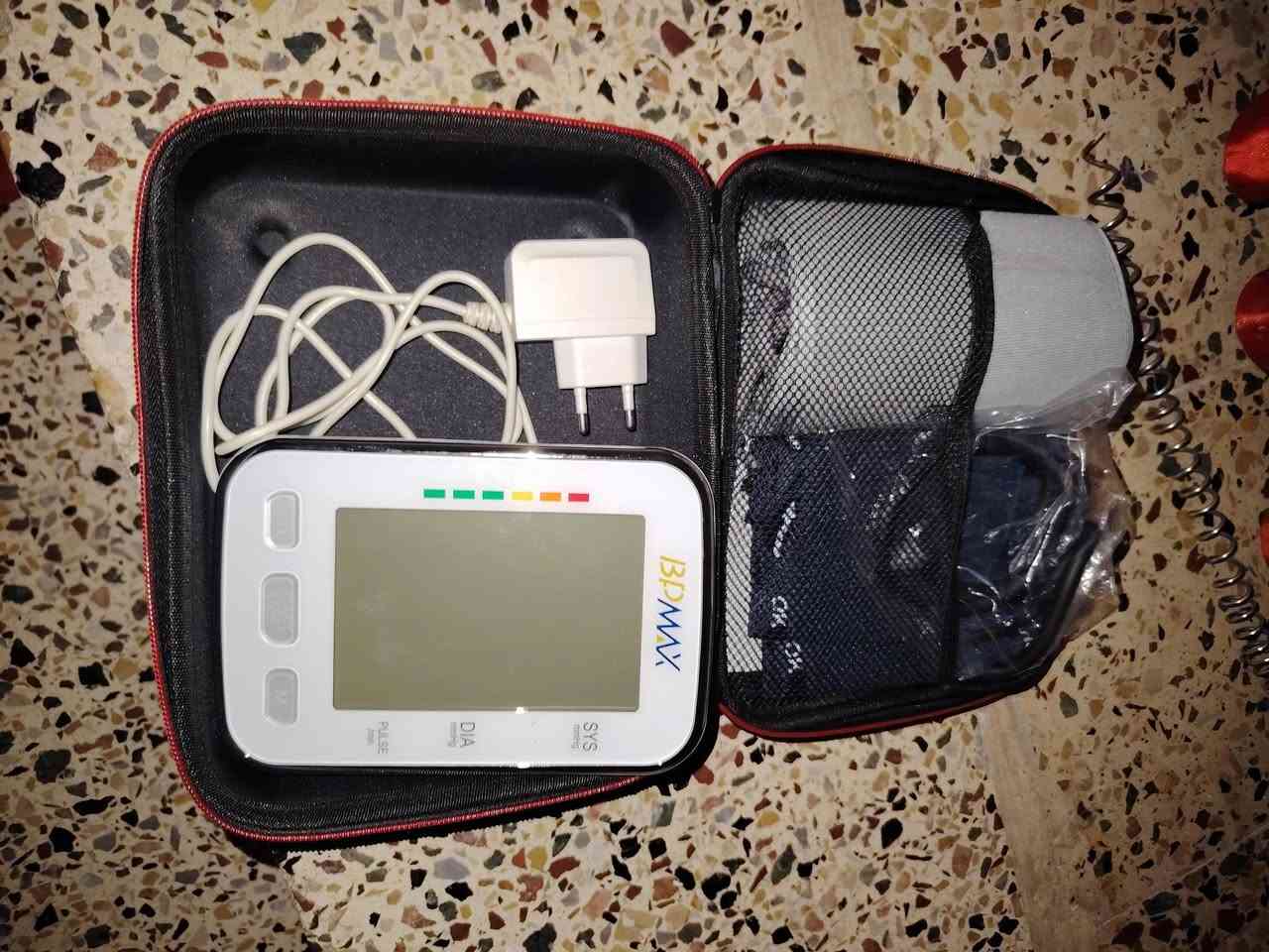 اغراض للبيع بيهم عيب ذكرته مع سعر مكان حي سكر


**إذا كنت صاحب هذا الإعلان وتريد حذفه لأي سبب، رجاءا أرسل رسالة إلى الدعم الفني**