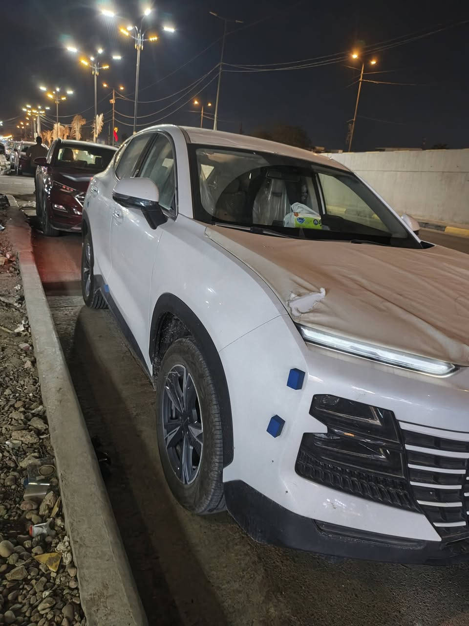 داشنك ٢٦ ماشيه الف مرقمه كامله بعدها ع وضع الشركه عنوان شارع فلسطين والسيديه للاتصال *********** السعر٢٥ مليون
