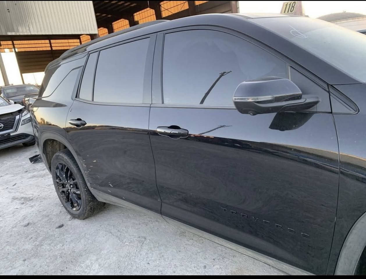 السلام عليكم
شوفرليت ترافس موديل  2024
الفئة LT 
ماشية 44 الف 
حدثها مبين بالصور 
السيارة حاليا بدبي 
تدخل حره أو كتاب شهداء  
السعر 205 $ 
 يحب يتواصل ويايه عن طريق الواتساب 
***********
