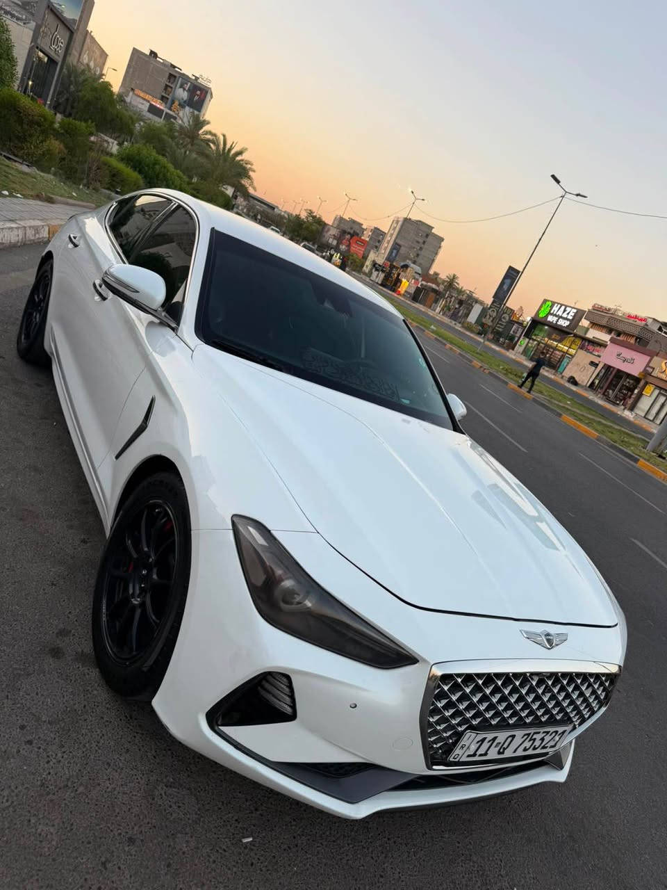 🔥 للبيع جينيسس G70 سبورت 2019🔥

🚘 جينيسس G70 سبورت 3.3 تيربو
📅 موديل 2019
⚙️ مكينة V6 سعة 3.3 توين تيربو
🏎️ دفع خلفي
⚙️ گير أوتوماتيك 8 سرعات
🖥️ عداد ديجيتال 3D قياس 12.3 إنچ
🎨 اللون أبيض
🇮🇶 رقم بغداد

💥 السيارة سبورت وفخمة، ومكينتها الـ3.3 توين تيربو معروفة بقوتها وأدائها، والدفع الخلفي يخلي سواقتها ممتعة ورياضية، غير شكل الـG70 المميز والمرتب.

🔧 تفاصيل المكينة والأداء:
• V6 سعة 3.3 لتر توين تيربو
• سعة 3,342 سي سي
• قوة تقريباً 370 حصان
• عزم تقريباً 510 نيوتن.متر
• گير أوتوماتيك 8 سرعات
• دفع خلفي RWD
• تبديل گير من المقود Paddle Shifters
• وضعية قيادة سبورت
• تعليق رياضي
• جنوط سبورت 19 إنچ
• بريكات رياضية

🖥️ المواصفات الداخلية:
• عداد ديجيتال 3D قياس 12.3 إنچ
• شاشة وسطية للترفيه والملاحة
• شاشة معلومات وتحكم
• تحكم من الستيرن
• تشغيل زر
• دخول ذكي
• تكييف أوتوماتيك
• كاميرا خلفية
• حساسات ركن
• شحن لاسلكي للموبايل
• مقاعد جلد سبورت
• مقاعد كهربائية
• ذاكرة كرسي السايق
• تبريد وتسخين المراتب
• فتحة سقف
• مثبت سرعة
• Apple CarPlay وAndroid Auto

🛡️ أنظمة الأمان:
• ABS مانع انغلاق البريكات
• EBD توزيع إلكتروني للبريكات
• ESC نظام الثبات الإلكتروني
• Traction Control مانع الانزلاق
• TPMS مراقبة ضغط التايرات
• مراقبة النقطة العمياء
• تحذير مغادرة المسار
• تحذير اصطدام أمامي
• فرملة طوارئ
• مثبت سرعة
• حساسات أمامية وخلفية
• كاميرا خلفية
• ⁠
السعر : 159 وماكو هيج سعر بل سوك كله بلاش
رقم بغداد 🇮🇶

📞 للاستفسار والتواصل:***********
العنوان : بغداد - المنصور📍 Colombo, Sri Lanka
