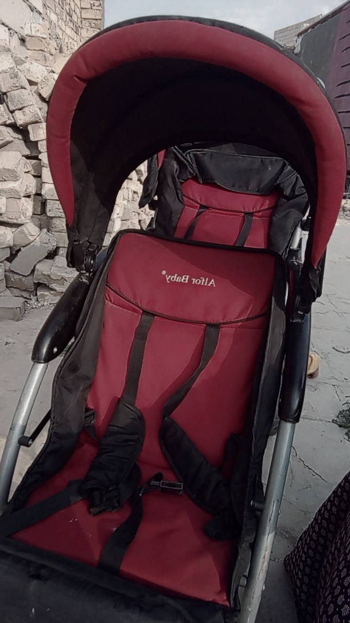 عربانه اطفال 2 نضيفه وكل ضرر مابيه للبيع مكاني حله السعر 45وبي مجال ***********
