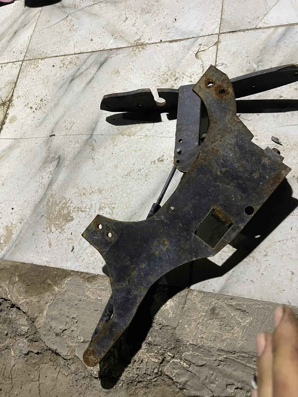 نرمد باب قلاب الي فوق لبيع مكانه بصره لتصل ***********زوج لبيع
