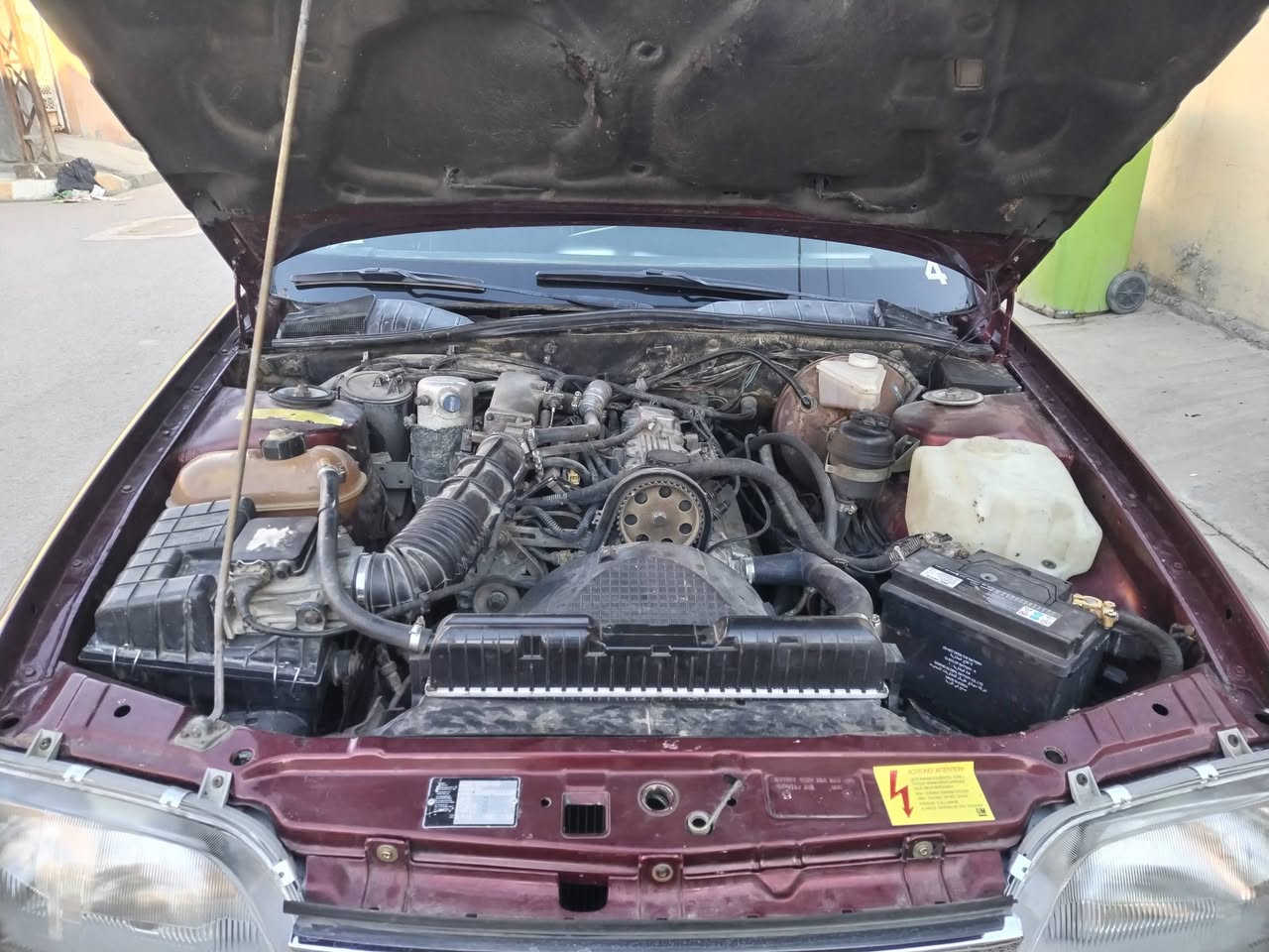 سلا عليكم اوبل اوميكه موديل 93سياره جديده اي نقص مابيه سياره مال جنيه السعر 3٨ مكان السيارة فلوجه ***********،، ***********
