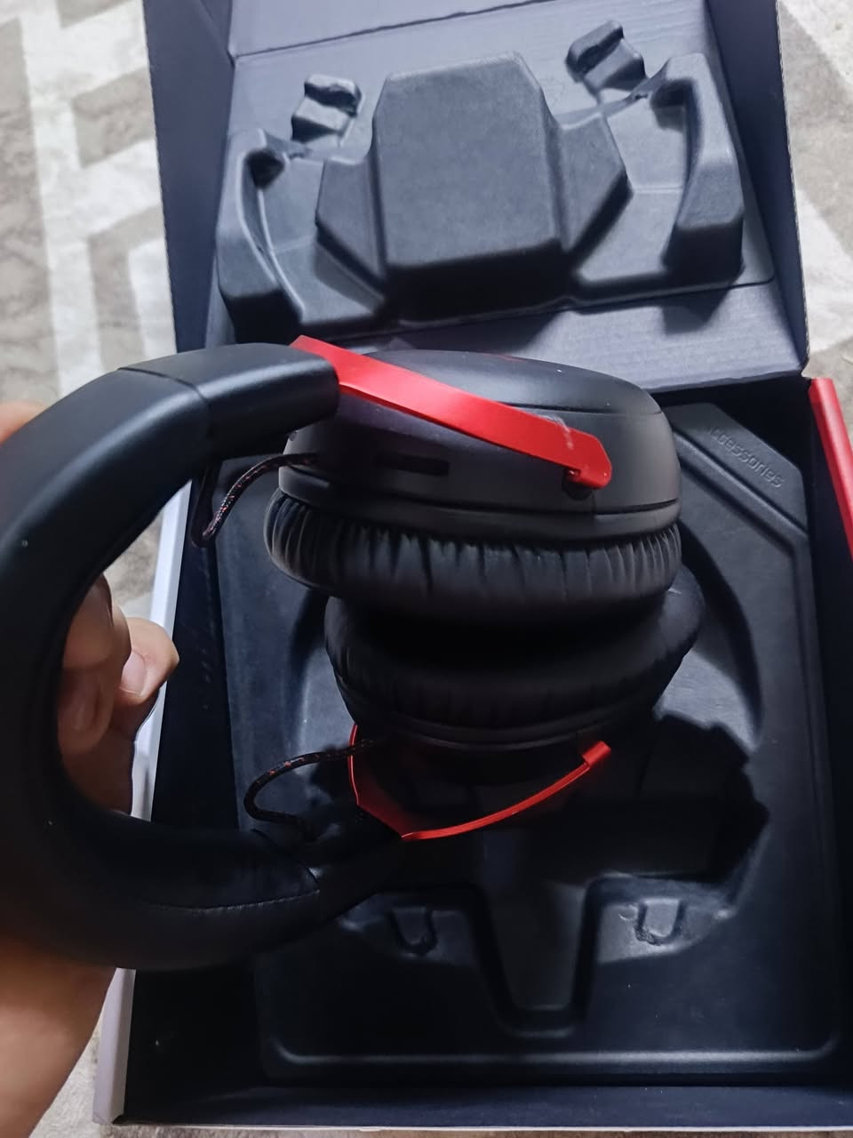هايبر اكس كلاود 3 لاسلكي
سماعه بحاله الجديده استخدام جدا بسيط نضافه 95 بلميه سماعه اخذتهه ب 125 الف لاسلكي اريدهه ب 90 توصيل موجود ***********

