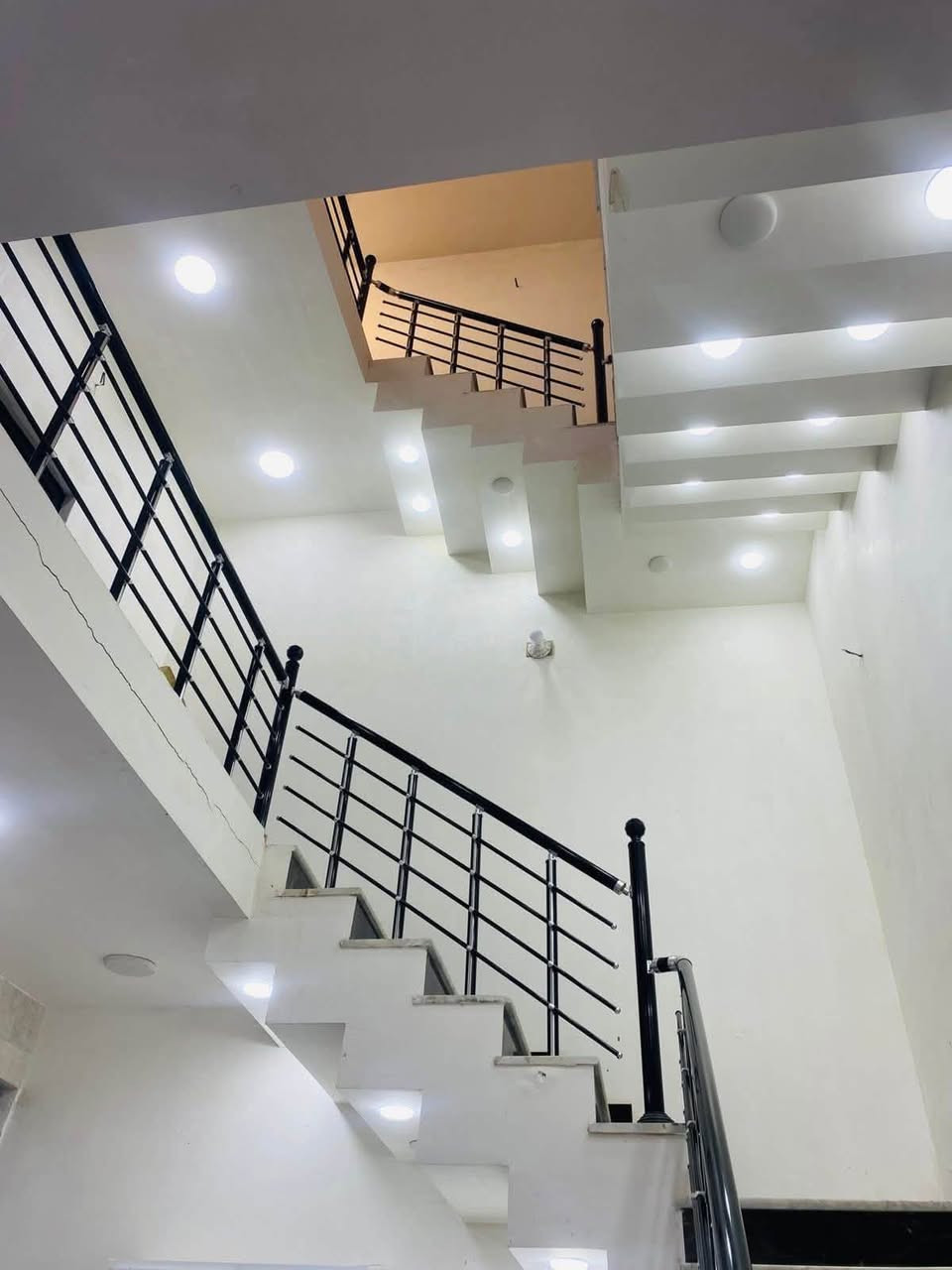 يا الله سلام 🙋 وعليكم بيت 🏠 تجاري البيع بغداد الحسينه

موقع📍البيت 🏠 بل خدمت قرب دار العراس البيت بي فرن 

مال صمون وبي سواق  ✅ لبنه ماله سنه 2025 بي 6 غرف 

لرضيه مرمر  ✅ ولبنه ماله درجه اوله خير من الله شهد 🏠

العرض الخاص هذه البيت يم مكتب سجاد الكعبي ✅

          📞تصال عله رقم ☎️ ***********
