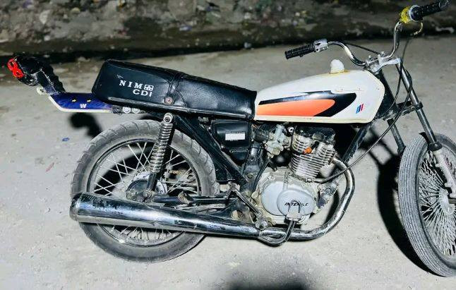 دراجه ايراني البيع 4كير مديل 23السعر 300وبيه مجال مكان بغداد ناحيه الوحده قرب بسمايه ***********
